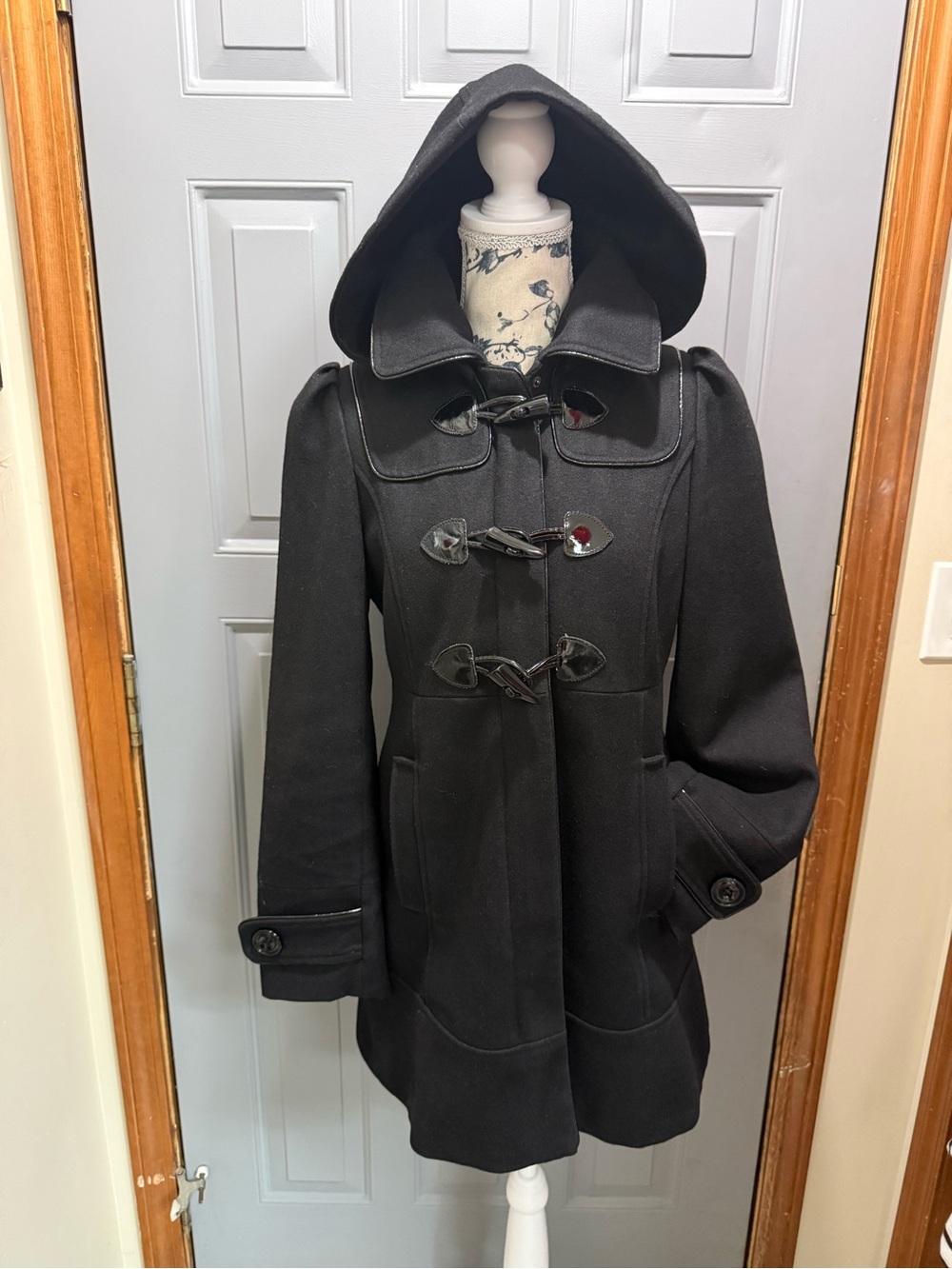 GUESS 
Black Hooded Duffle Coat Wool Blend Toggle Coat (small) like new!
